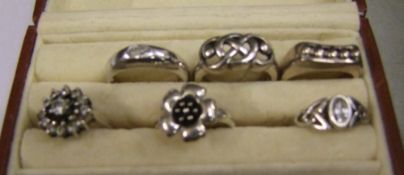 6 x 925 Sterling Silver rings: total gross weight 19.1g