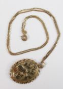 Large 9ct gold hallmarked locket and 9ct chain: Box link chain measures 60cm long, locket measures
