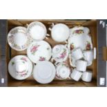 A mixed collection of Royal Albert items to include: 5 Prairie Rose Soup Bowls & saucers, Country