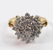 18ct gold & diamond cluster ring fully hallmarked: Ring size O, weight 4.8g, central diamond 3.5mm
