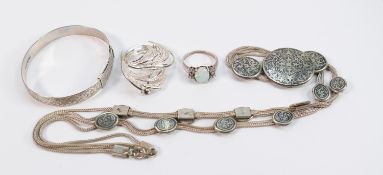 Selection of silver jewellery: Niello ware .800 silver necklet, Opal mounted ring, silver brooch &