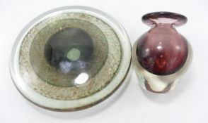 Mid Century Art Glass Disc & Similar Vase: height of vase 11.5cm(2)