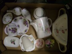 A mixed collection of ceramic items to include: Burleigh Ware vase, Wedgwood items etc (1 tray).