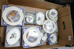 A collection Wedgwood items to include: Christmas Childrens Story 1971 plates, floral decorated