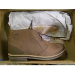 Boxed pair of Barbour Read head chukka boots: size UK 7.