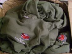 Large quantity of Fruit of the Loom sweatshirts: embroidered with logos, mixed sizes.
