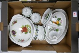 A Large collection of Portmeirion Botanical & Pomona patterned items including: fruit bowl, salad