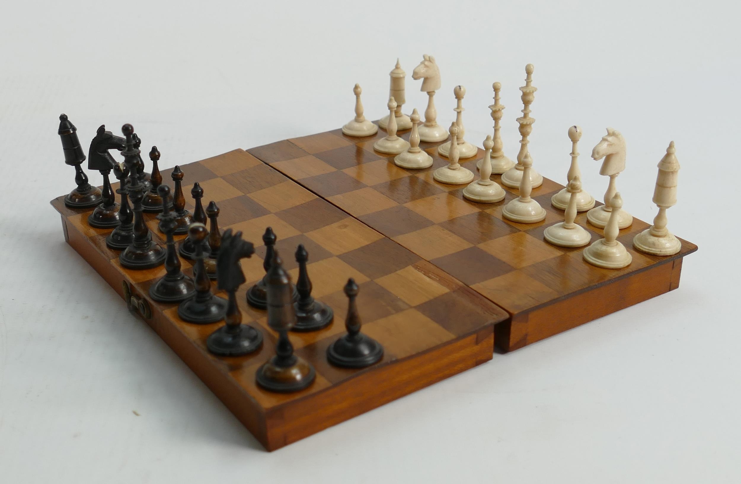 19th Century Turned & Coloured Bone Travel Chess Set: height of king 4.2cm - Image 2 of 3