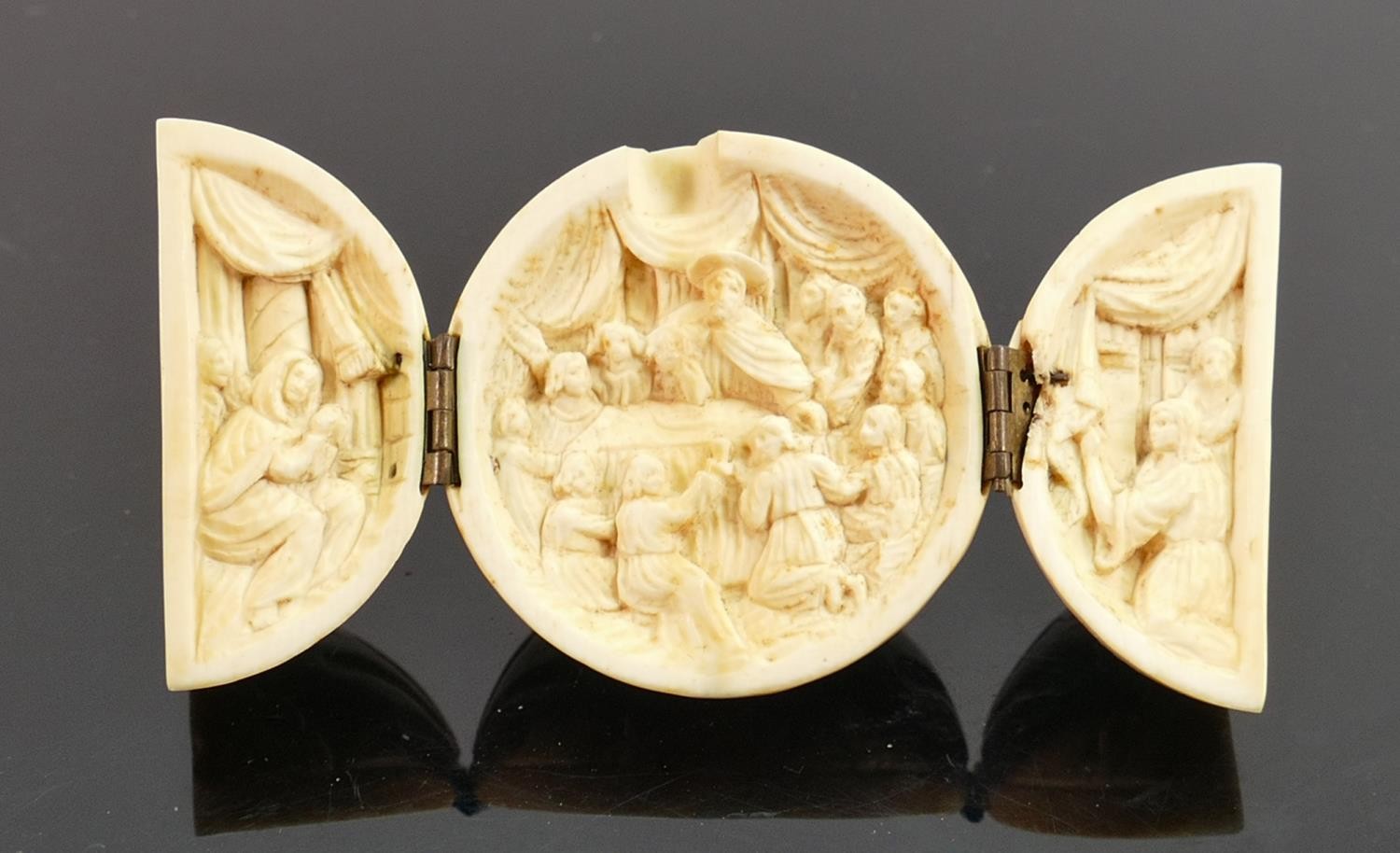 18/19th century Dieppe carved Ivory Triptych with religious scene: Diameter 5cm. Please note that as