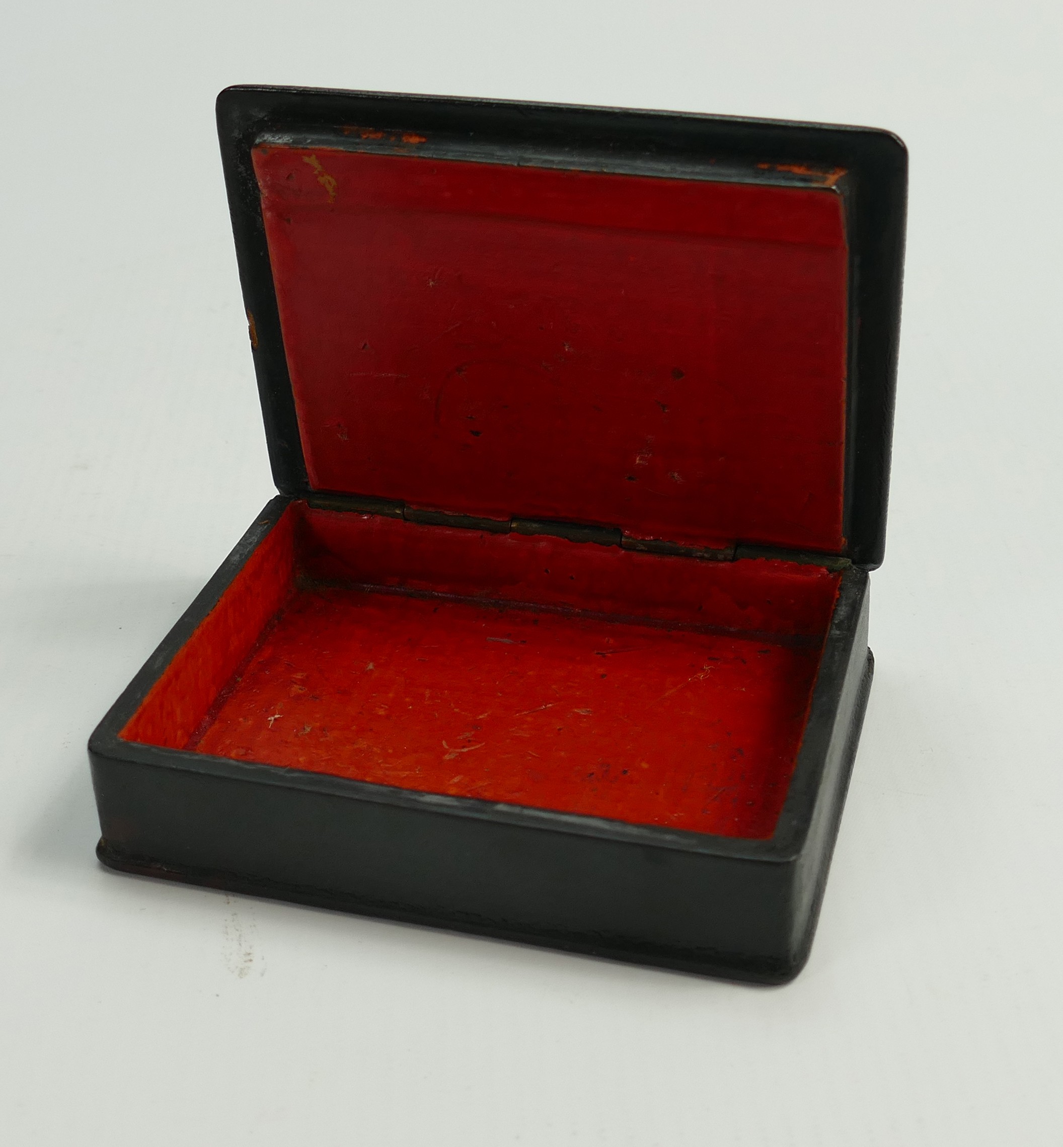 Early 20th century leather box: 8cm x 11cm x 2.5cm. - Image 3 of 3