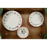 Wedgwood Windsor Christmas Patterned Dinner Plates, Side Plates & fruit bowls: 26 pieces