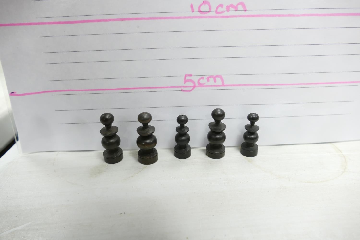 A collection of Early 20th Century Wooden Incomplete Chess Pieces: please see images for size and - Image 15 of 15