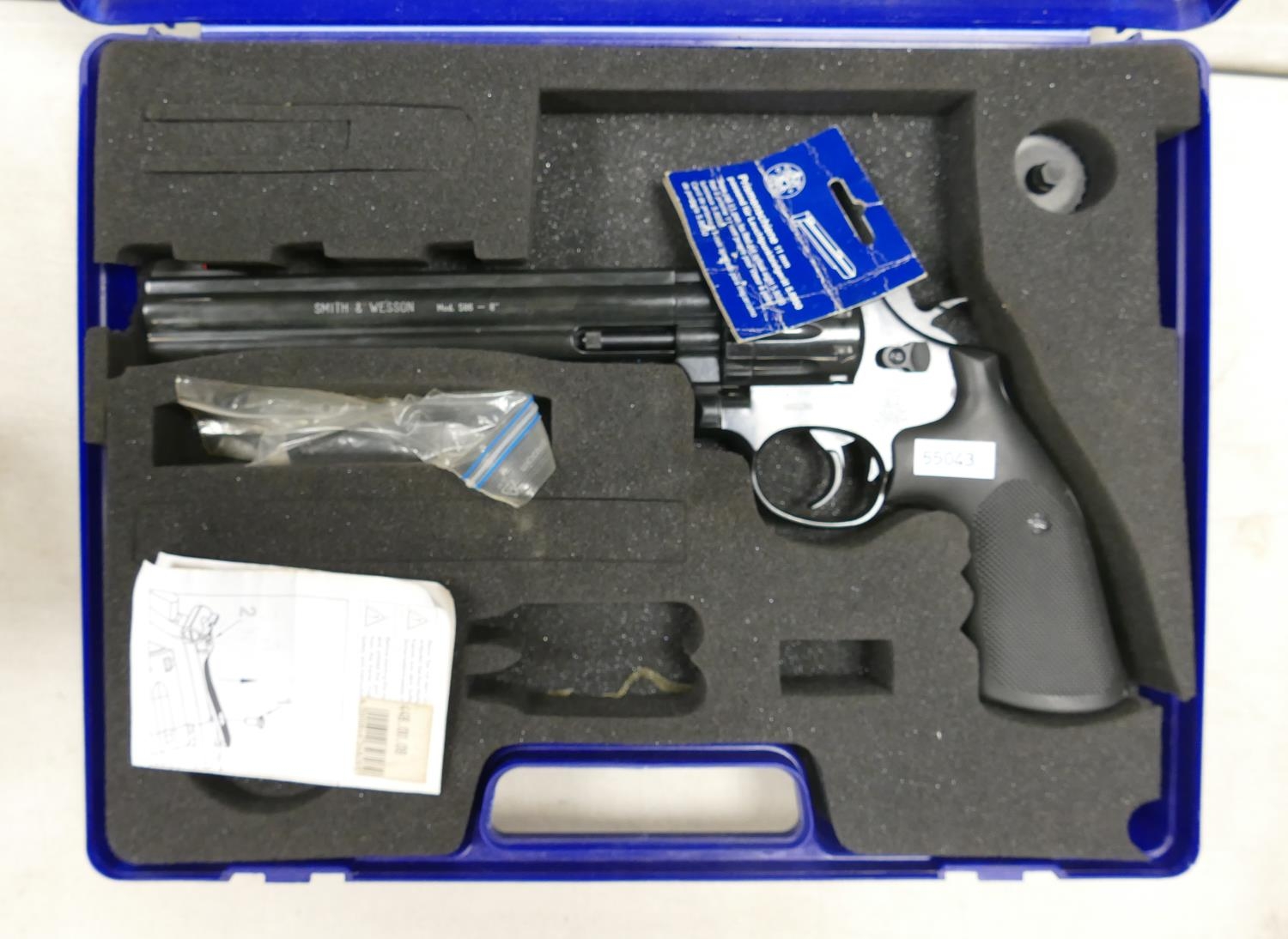 Umarex Smith & Wesson 586 8-inch .177 Air Pistol: in hard case