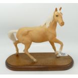 Beswick Palomino Spirit of The Wind 2688: on wooden plinth