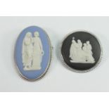 Wedgwood sterling silver jewellery 2 x large brooch: Overall brooch sizes 51mm x 35mm & 39mm (2)