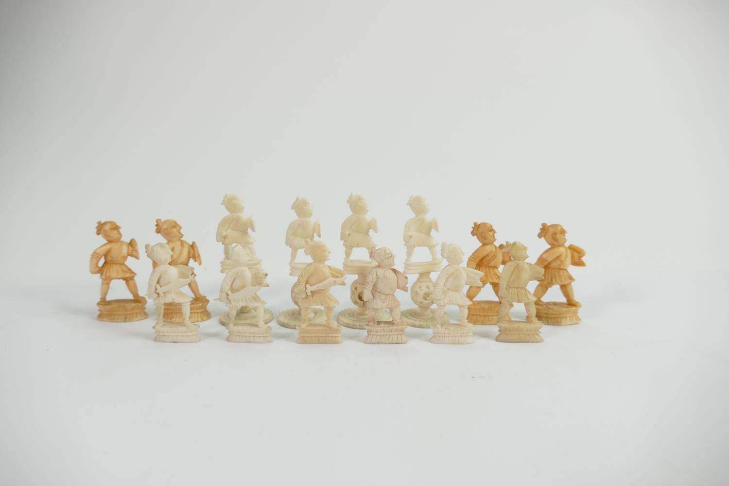 A collection of early Bone Chess Pieces: tallest 6.2cm , spears missing from majority of pawns, - Image 2 of 4