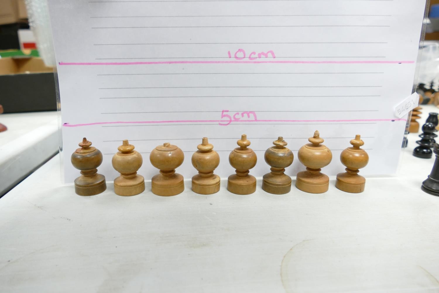 A collection of Early 20th Century Wooden Incomplete Chess Pieces: please see images for size and - Image 4 of 15