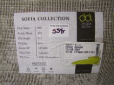 A brand new 'Unique Loom' branded rug: Sofia Collection Grey 185cm x 185cm Square.