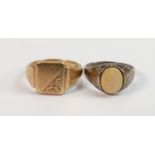 9ct gold signet ring and silver coloured metal ring: Heavy gents / mans signet ring of nice quality,