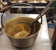 Vintage brass jam pan: together with 2 brass saucepans (3).