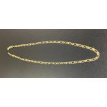 Ladies 9ct gold necklace: length 45cm. Total weight 6 grams