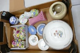 A mixed collection of items to include: Bullers Bowl, Wedgwood Kutani Crane & Jasperware items,