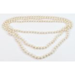 Very large string of cultured pearls: Mesures 160cm long, pearl diameter 7cm appx.