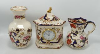 Mason's Mandalay mantle clock: together with a matching jug and vase. Height of tallest 18cm (3)