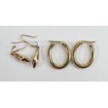 Two pairs of 9ct gold earrings, 2.7g: