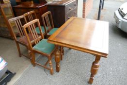 1930's Oak Draw Leaf Table & 4 Chairs: