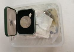 Silver National trust medallion plus quantity of UK coins to UNC: N.T. silver Medal weight 25.6g,