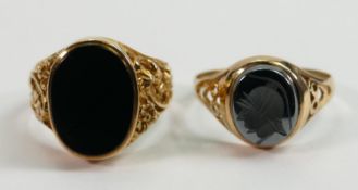 Two 9ct gold gents signet rings set with Onyx , sizes S & U, 8.6g (2):