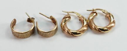 Two pairs of 9ct gold earrings, 3.5g: