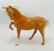 Beswick Palomino Horse Head Tucked 1549: