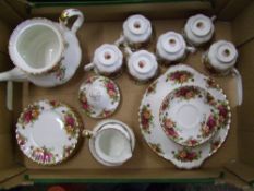 Royal Albert Old Country Roses pattern 22pc tea set: (1st in quality).
