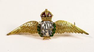 A 9ct gold RAF sweetheart brooch: Width 5.5cm