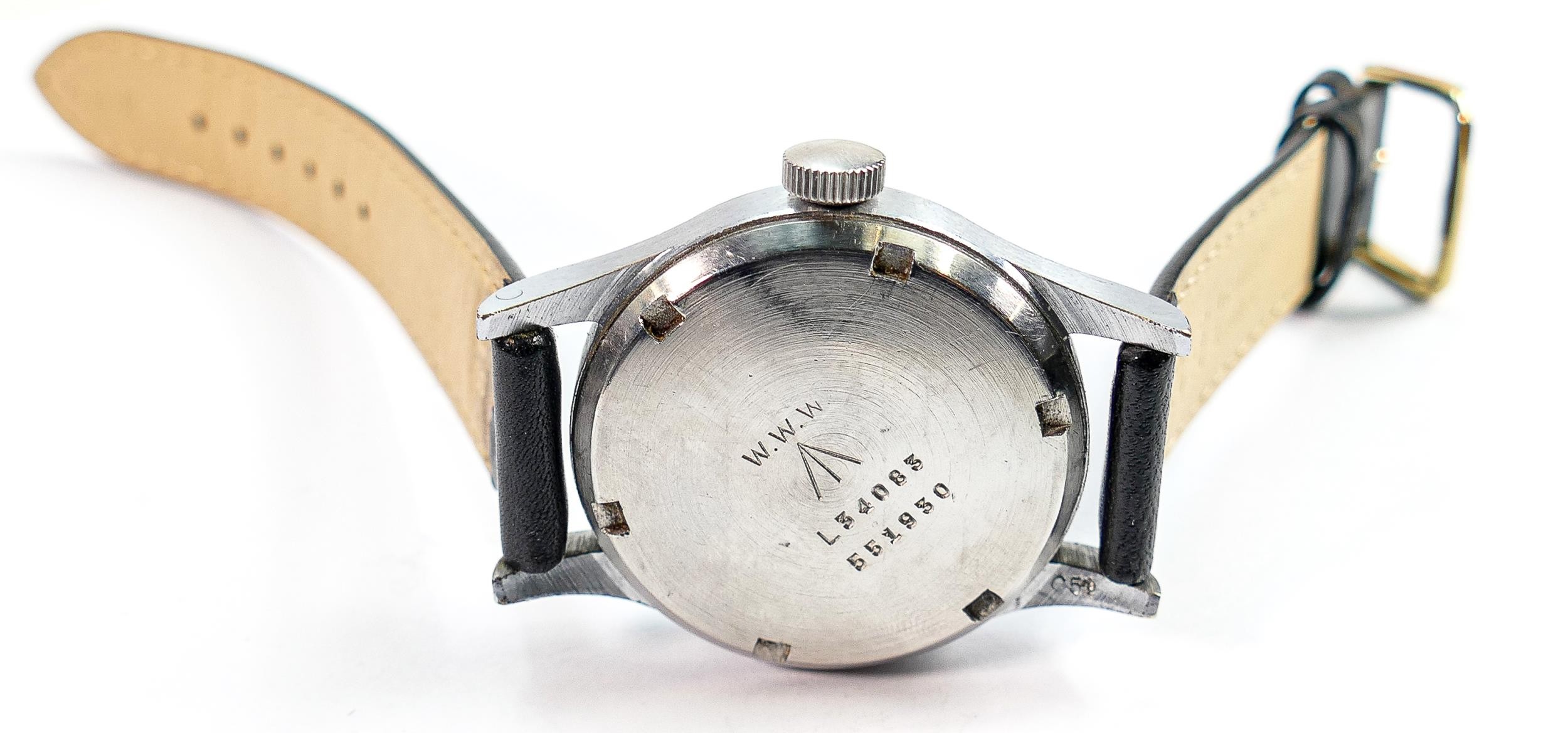 A World War Two period military wristwatch by Record: One of the 'Dirty Dozen' famous WWII period - Image 2 of 3