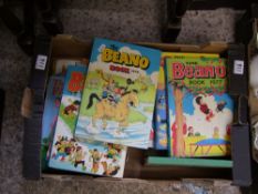 A quantity of children's books and annuals: The Beano, Pink Panther etc, mainly from the 1970s (1