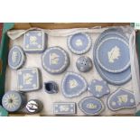 Wedgwood jasper ware items to include: trinket boxes, pin dishes, table lighter etc (1 tray).