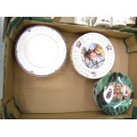 A mixed collection of items to include: Royal Doulton plates. Wedgwood plates , Royal Doulton