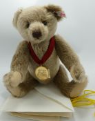 Steiff Collectors Bear Of The Year 2013 with Bag & Cert