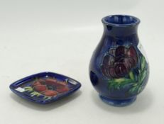 Moorcroft Anemone small vase: together with a small pin dish . Both on blue (2)