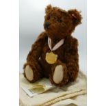 Steiff Collectors Bear Of The Year 2005 with Bag & Cert
