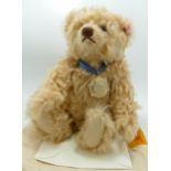 Steiff Collectors Bear Of The Year 2008 with Bag & Cert