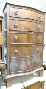Serpentine fronted chest of drawers