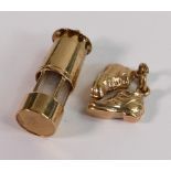 9ct gold miners lamp & pair shoes charms, 3g: