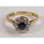 18ct gold sapphire & diamond ring, size L, 3g: