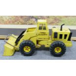 1970s MIGHTY TONKA MOBILE Earth Mover, length 49cm