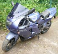 1997 Kawasaki 600cc motorcycle : 505,128 miles with log book and keys. This bike has stood in a