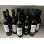 18 bottles of red wine to include gallo family, hardy's etc